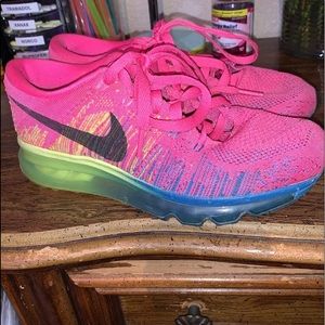 Women’s nike shoes